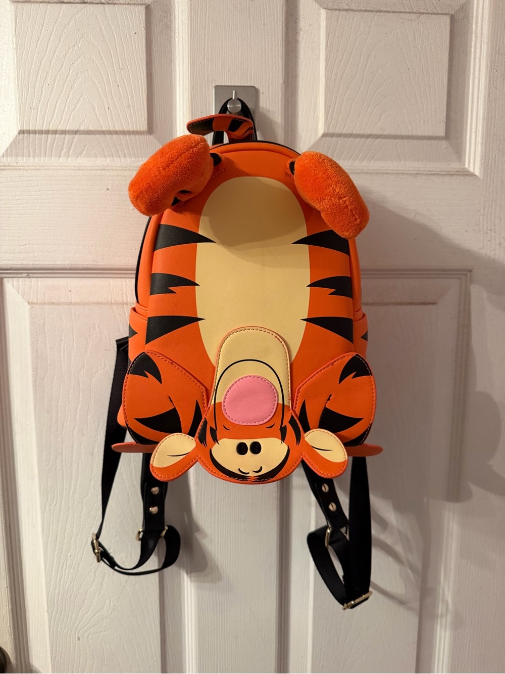 Lounge fly tigger back pack